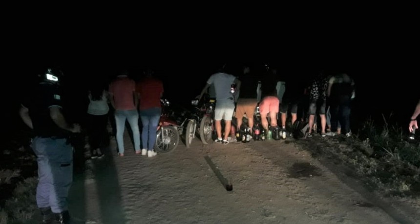 Coronel Du Graty: DESBARATAN UNA FIESTA CLANDESTINA LLEVADA A CABO EN ZONA RURAL (Campo Ugarte)