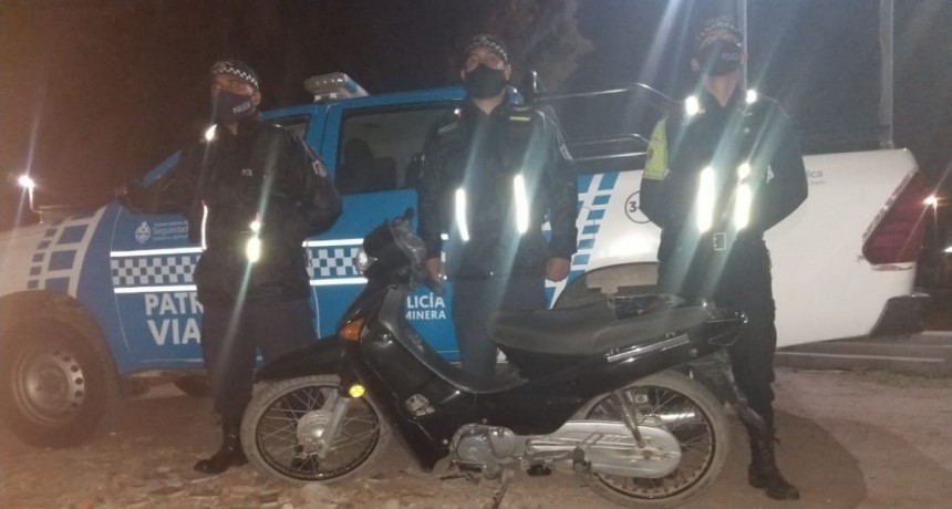 Villa &Aacute;ngela: LA DIVISI&Oacute;N DE TR&Aacute;NSITO URBANO RECUPER&Oacute; UNA MOTO CON PEDIDO DE SECUESTRO DESDE EL 2017