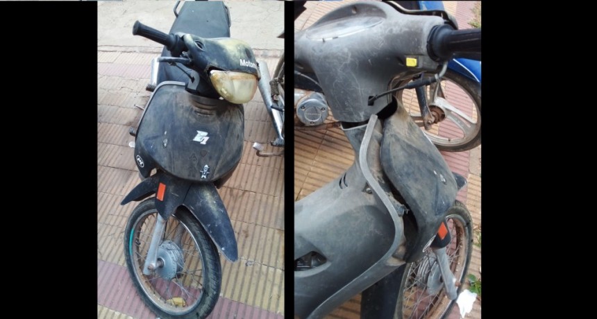 Villa &Aacute;ngela: EL PERSONAL POLICIAL HALLA ABANDONADA UNA MOTO DENUNCIADA COMO SUSTRA&Iacute;DA EN ESTA MADRUGADA
