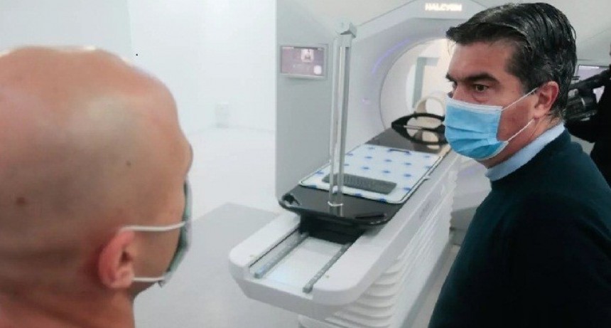 Capitanich puso en marcha un nuevo equipo de radioterapia para pacientes oncol&oacute;gicos