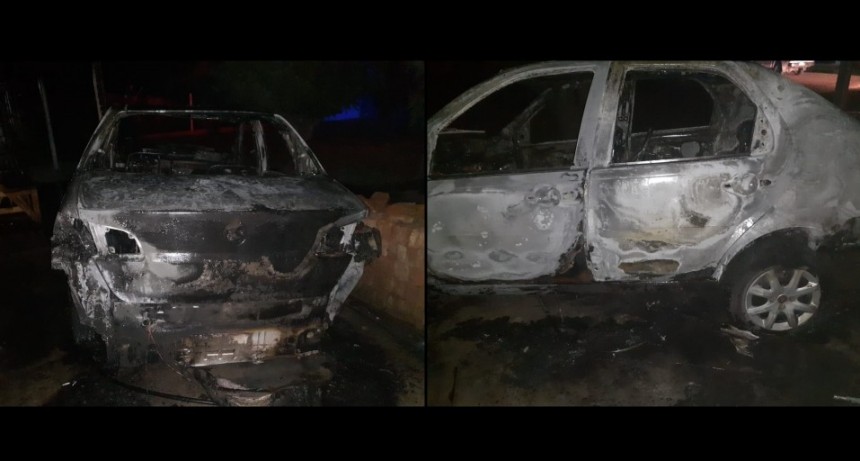 Villa &Aacute;ngela: UN AUTO SE INCENDI&Oacute; Y LAS LLAMAS CONSUMIERON LA TOTALIDAD DEL VEH&Iacute;CULO
