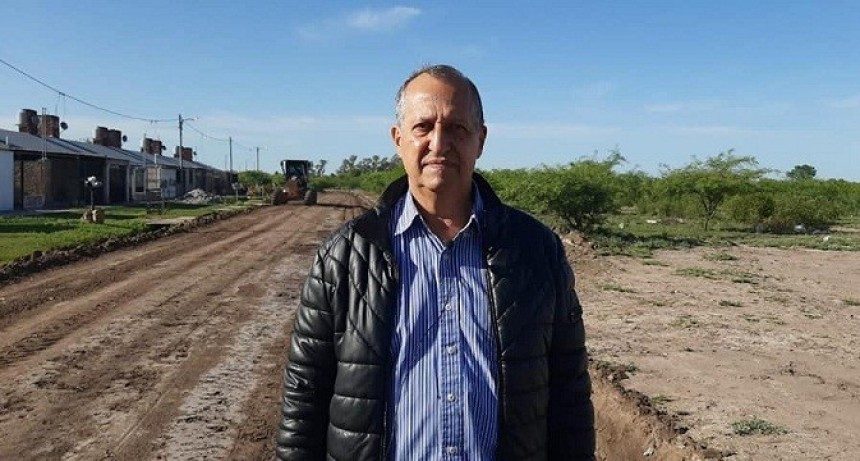 Villa &Aacute;ngela: El Intendente Papp Supervis&oacute; el Avance de la Colocaci&oacute;n de Ripio en el Barrio Judicial 