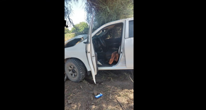 Pampa del Infierno: BAJ&Oacute; A COMPRAR REPUESTOS Y LE ROBARON LA CAMIONETA | EL PERSONAL POLICIAL LOGR&Oacute; RECUPERARLA