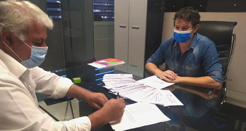 San Bernardo: SILVIO SOTELO PRESENT&Oacute; LA DOCUMENTACI&Oacute;N PARA LA CONTRUCCI&Oacute;N DE 60 VIVIENDAS
