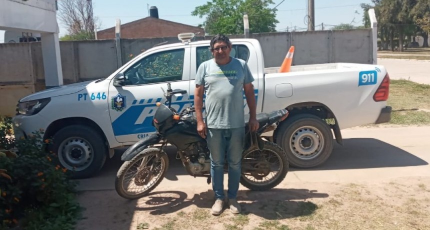 Chorotis: ENCUENTRAN SU MOTO OCULTA EN LAS MALEZAS
