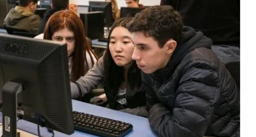 ALUMNA CHAQUE&Ntilde;A LLEG&Oacute; A LA FINAL DE LA 8VA COMPETENCIA ARGENTINA DE TECNOLOG&Iacute;A