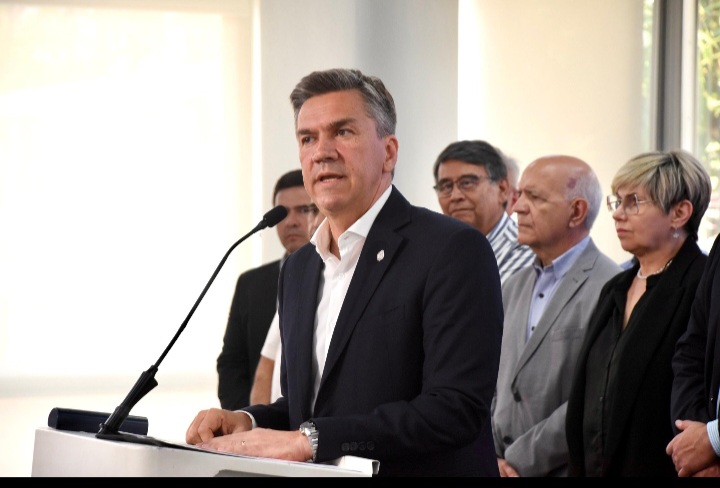 GOBERNADOR ZDERO: &ldquo;ASISTIMOS A UN NUEVO GOLPE HACIA TODOS LOS CHAQUE&Ntilde;OS&rdquo;