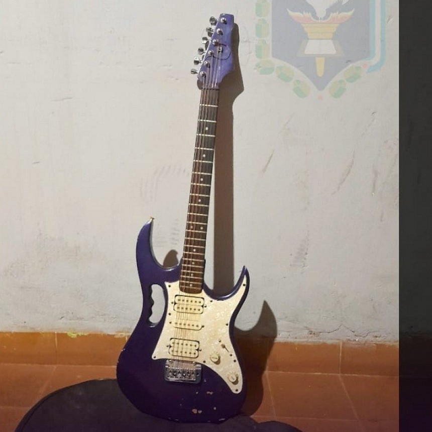 Villa &Aacute;ngela: Recuperan una guitarra que fue sustra&iacute;da de una Iglesia