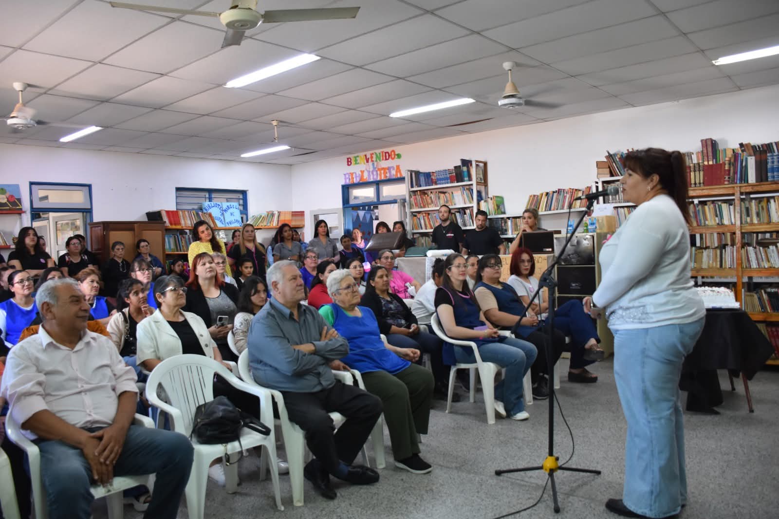 LA MUNICIPALIDAD ACOMPAÑÓ EL 61° ANIVERSARIO DE LA BIBLIOTECA “MARCELO DE PHILIPPIS”