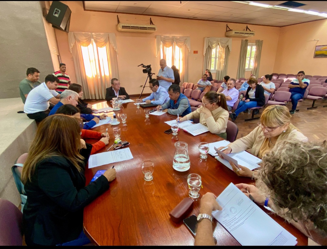 Buyatti: “Tratamos reclamos de vecinos, aclaramos procedimientos y pedimos al Ejecutivo respuestas urgentes”