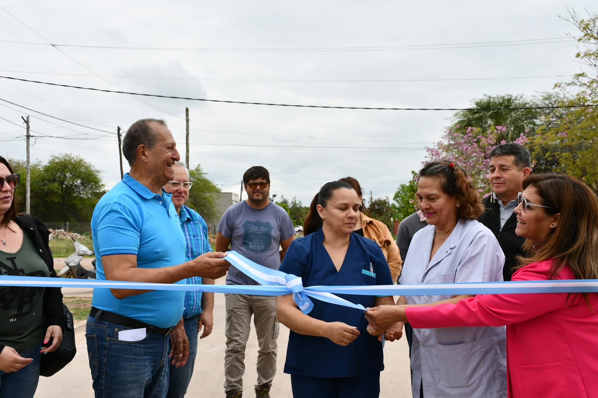VILLA ANGELA INAUGUR&Oacute; TRES NUEVAS CUADRAS DE PAVIMENTO SOBRE CALLE TUCUM&Aacute;N