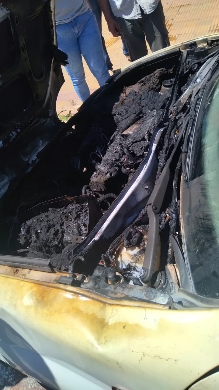 VILLA ÁNGELA: SE INCENDIÓ UN VEHÍCULO PERTENECIENTE A LA SECRETARIA DE CULTURA DEL MUNICIPIO