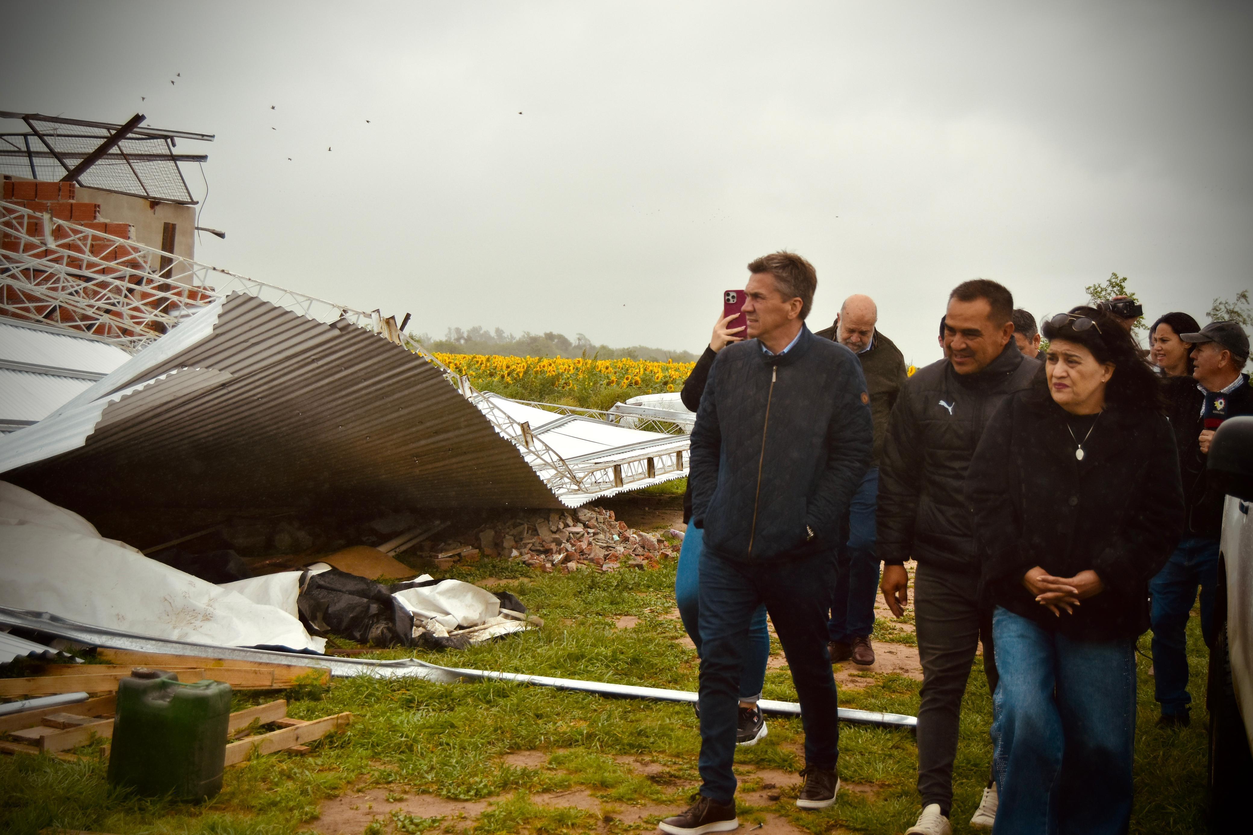 DU GRATY: EL GOBERNADOR ZDERO ESTUVO JUNTO A LAS FAMILIAS AFECTADAS, TRAS EL TEMPORAL