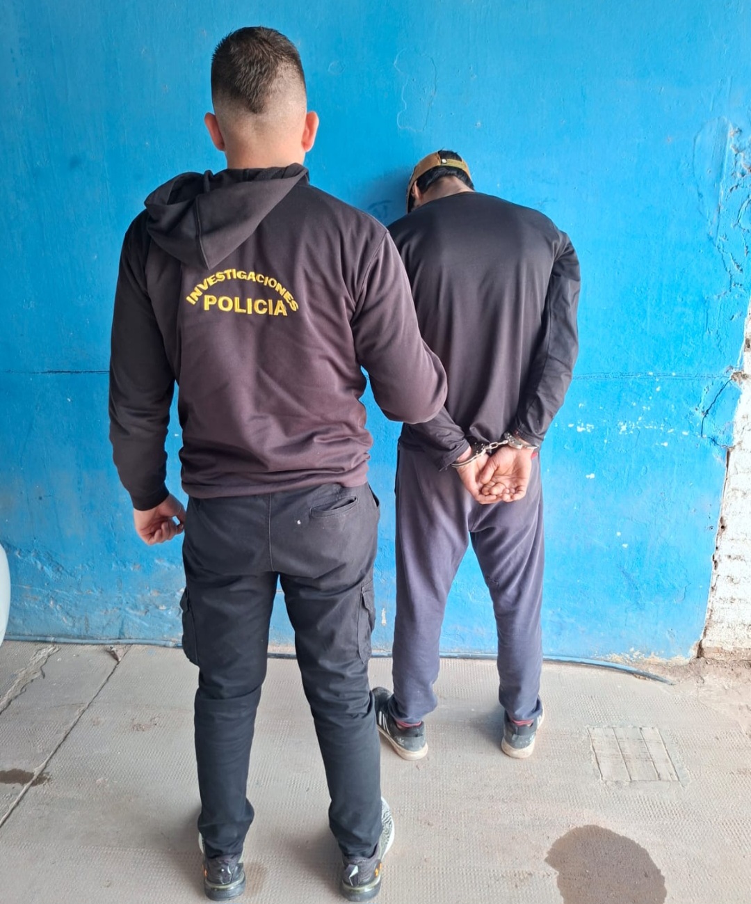 Divisi&oacute;n Investigaciones Complejas de Villa &Aacute;ngela   DENUNCI&Oacute; EL HURTO DE ELEMENTOS DE SU VIVIENDA: EL DETENIDO SER&Iacute;A SU HERMANO