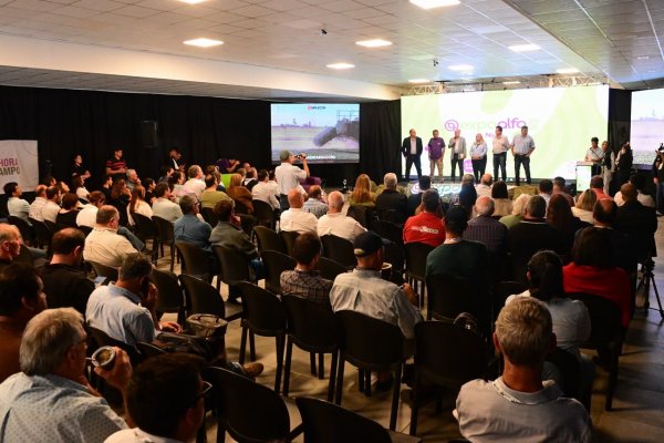 DELGADO ACOMPA&Ntilde;&Oacute; LA APERTURA DE EXPOALFA NORTE Y DESTAC&Oacute; EL POTENCIAL PRODUCTIVO DEL CHACO