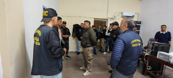 OPERATIVO INTERNACIONAL EN SÁENZ PEÑA: LA POLICÍA DEL CHACO DETUVO A UN HOMICIDA BUSCADO POR UN NUEVO FEMICIDIO EN BRASIL