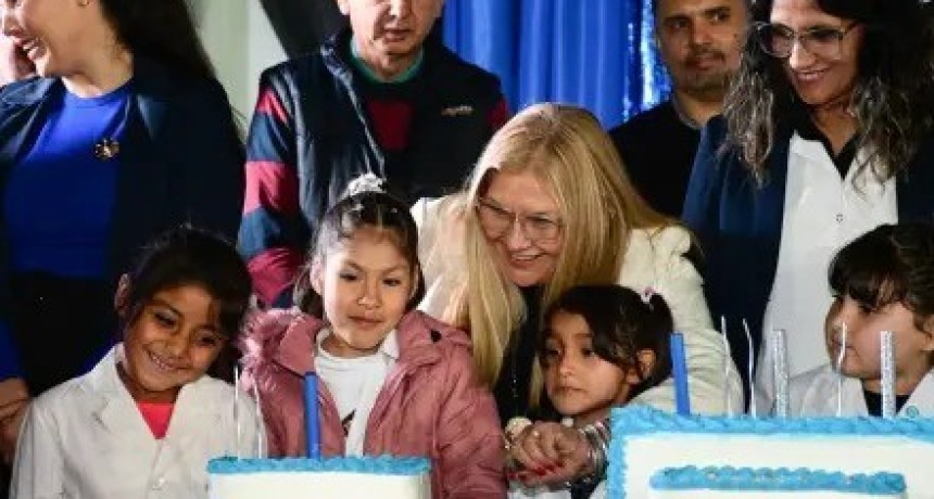 LAS BREÑAS: Delgado acompañó los 100 años de la Escuela Nº 130 y destacó el compromiso de la comunidad