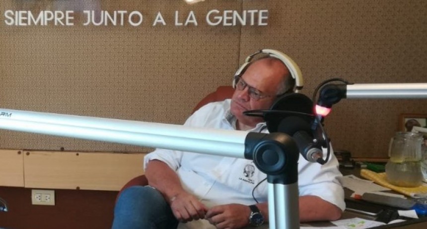 Hicieron una cumbia con la llamada viral: &ldquo;Julito, &iquest;qu&eacute; puedo hacer? Le di trabajo en mi casa y se llev&oacute; mi mujer&rdquo;