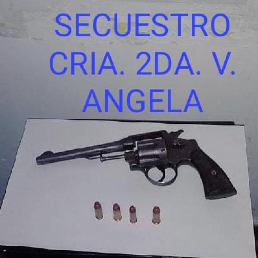Cnia. El Pastoril: CENABA CON AMIGOS EN SU CASA Y LE ROBARON UN ARMA