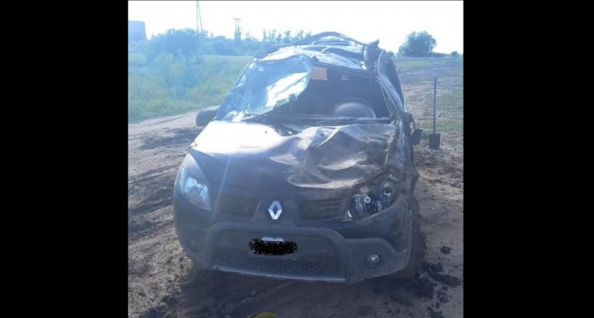 Esta madrugada se produjo el vuelco de un autom&oacute;vil cerca de Coronel Du Graty