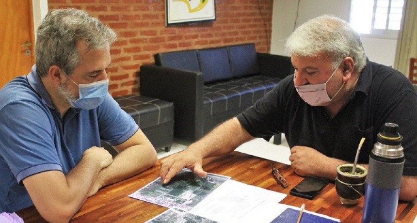San Bernardo: EL INTENDENTE SILVIO MIGUEL SOTELO MANTUVO UNA IMPORTANTE REUNI&Oacute;N CON INTEGRANTES DEL INSTITUTO DE VIVIENDAS
