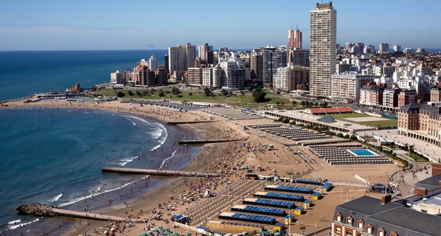 FIN DE SEMANA LARGO CON UN 90% DE OCUPACI&Oacute;N: &iquest;HABR&Aacute; RESTRICCIONES EN EL VERANO?