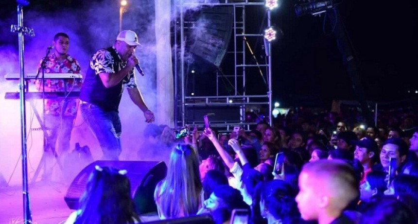 Villa Berthet: MULTITUDINARIO CIERRE POR EL 90&ordm; ANIVERSARIO DE LA LOCALIDAD