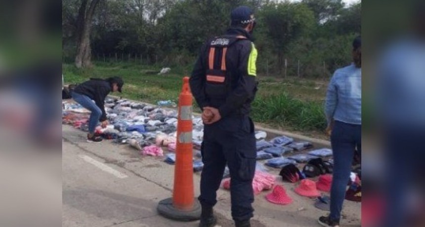 Charata: LOS FRENARON EN UN CONTROL DE CAMINERA Y LE SECUESTRARON $100 MIL DE MERCADER&Iacute;A DE CONTRABANDO