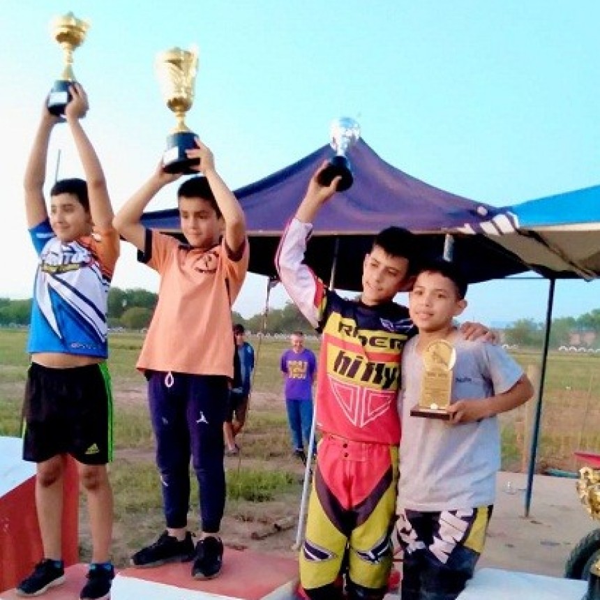 PILOTOS BERTHENSES CORRIERON LA &Uacute;LTIMA FECHA DEL CAMPEONATO DE MOTOCICLISMO
