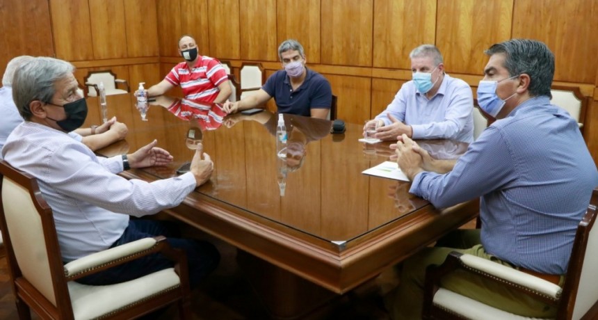 CAPITANICH SE REUNI&Oacute; CON PETROLEROS PARA RATIFICAR EL ACOMPA&Ntilde;AMIENTO AL SECTOR