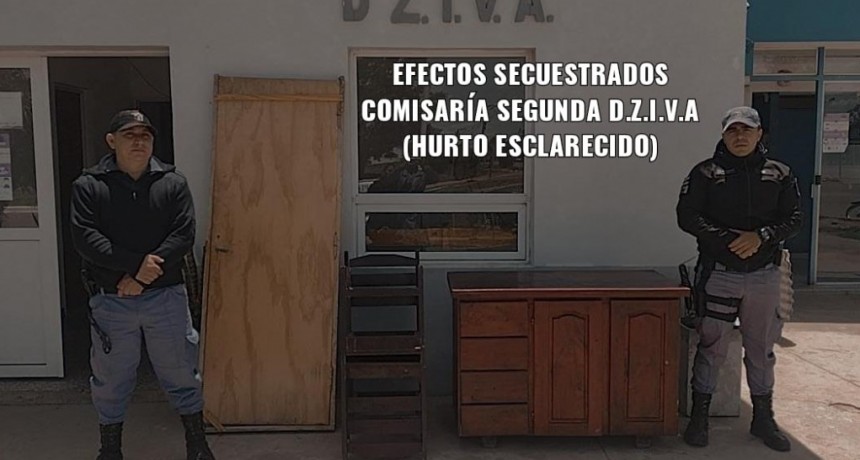 Villa &Aacute;ngela: RECUPERAN UNA PUERTA, UN BAJO MESADA Y DOS SILLAS
