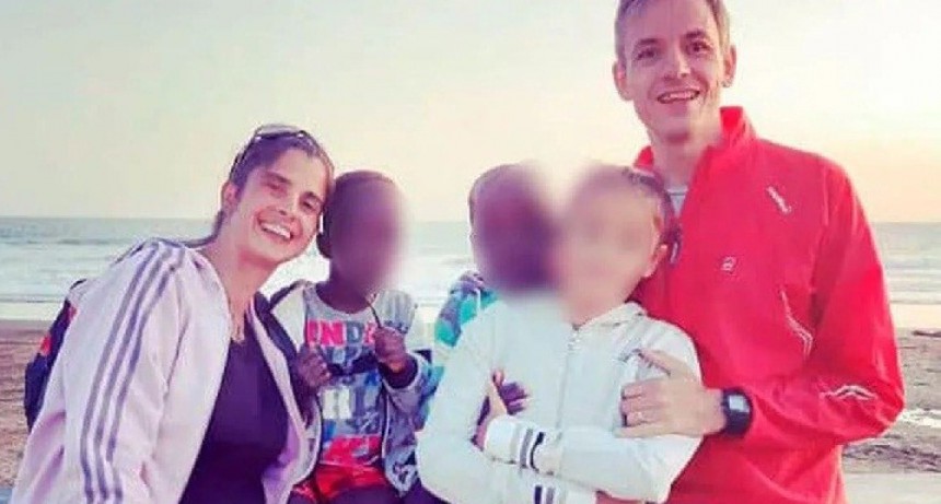 DETUVIERON AL MATRIMONIO QUE ABANDON&Oacute; A LOS MELLIZOS QUE ADOPTARON 