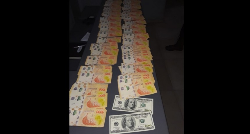 San Bernardo: RECUPERAN $249.000 Y 200 D&Oacute;LARES