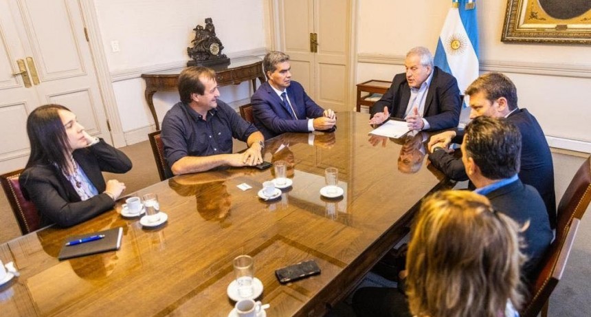 Villa &Aacute;ngela: LA UNIVERSIDAD EBEN-EZER MANTUVO DIALOGO CON EL MINISTRO DE EDUCACI&Oacute;N DE LA NACI&Oacute;N Y EL SECRETARIO DE POL&Iacute;TICAS UNIVERSITARIAS 