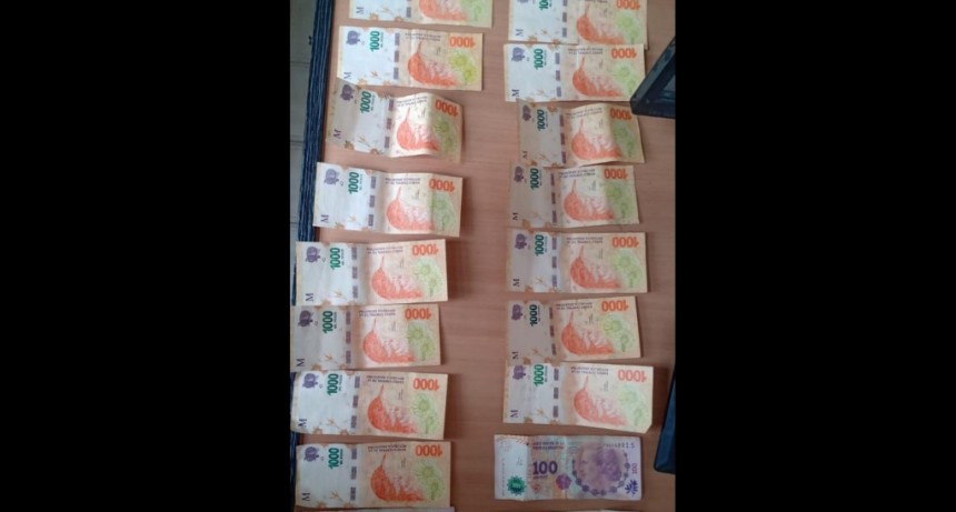 Villa &Aacute;ngela: SE OLVID&Oacute; SU BILLETERA EN EL HOSPITAL UNA EMPLEADA SE LA DEVOLVI&Oacute; PERO LE FALTABA $19.000