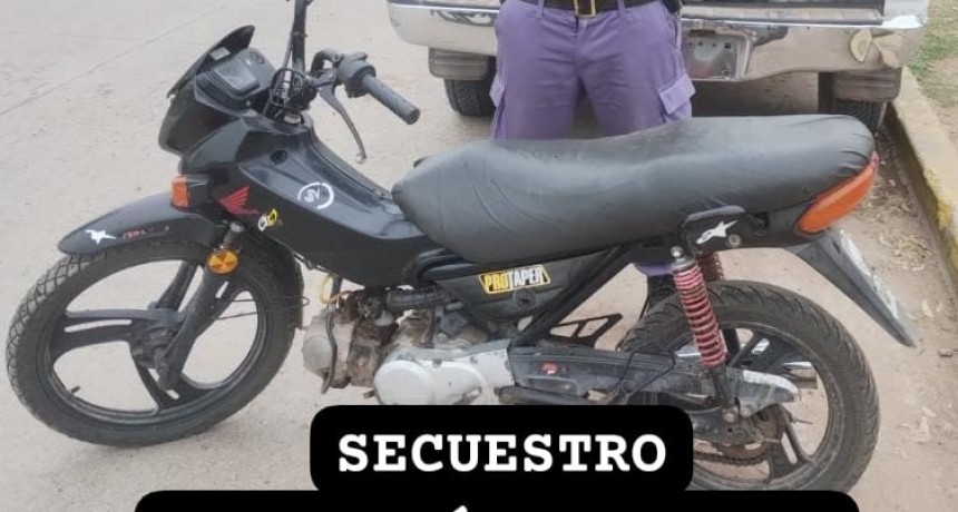 Villa &Aacute;ngela: DE SU DOMICILIO LE SUSTRAJERON SU MOTOCICLETA HONDA 100 CILINDRADAS