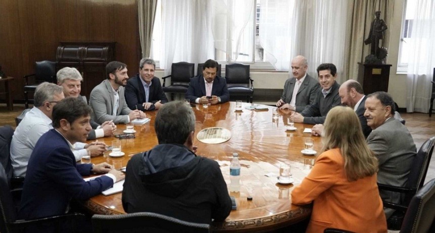 Sueldos y Aguinaldos: SERGIO MASSA ABORD&Oacute; CON GOBERNADORES COMPENSACIONES PARA AFRONTAR PAGOS DE FIN DE A&Ntilde;O