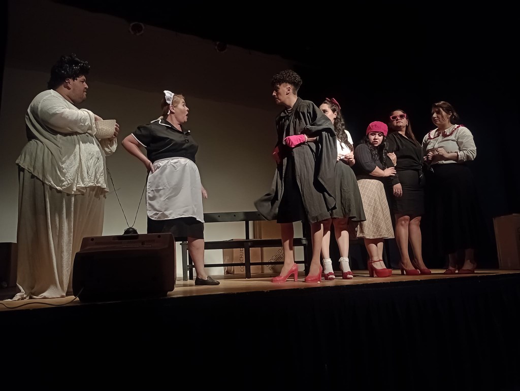 LA OBRA DE TEATRO “LA BANDA DE LOS TACOS ROJOS” DESLUMBRÓ EN LA CASA DEL BICENTENARIO