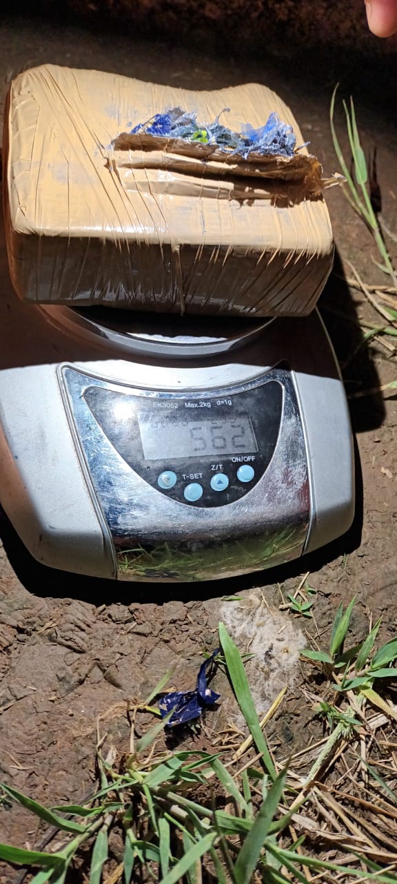 Villa &Aacute;ngela: CIRCULABAN POR LA RUTA CON MEDIO PAN DE COCA&Iacute;NA Y FUERON DETENIDOS