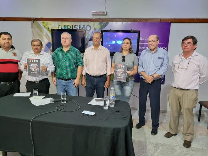 EL INTENDENTE ADALBERTO PAPP INVITA A LA COMUNIDAD A PARTICIPAR DE LA EXPO T&Eacute;CNICA JUNTO A AUTORIDADES EDUCATIVAS