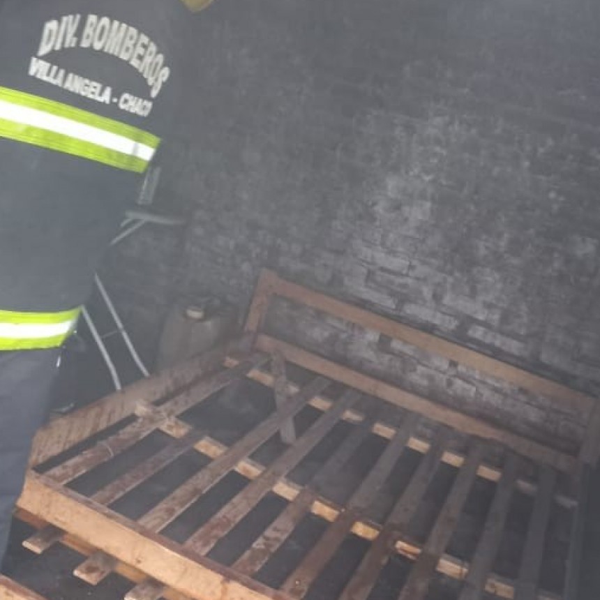 Villa &Aacute;ngela: SE INCENDI&Oacute; UNA VIVIENDA, EL FUEGO HABR&Iacute;A OCASIONADO DA&Ntilde;O TOTAL SOBRE UN COLCH&Oacute;N DE UNA PLAZA  