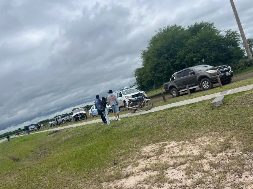 Rescataron a un joven que cayó a una laguna en General San Martín