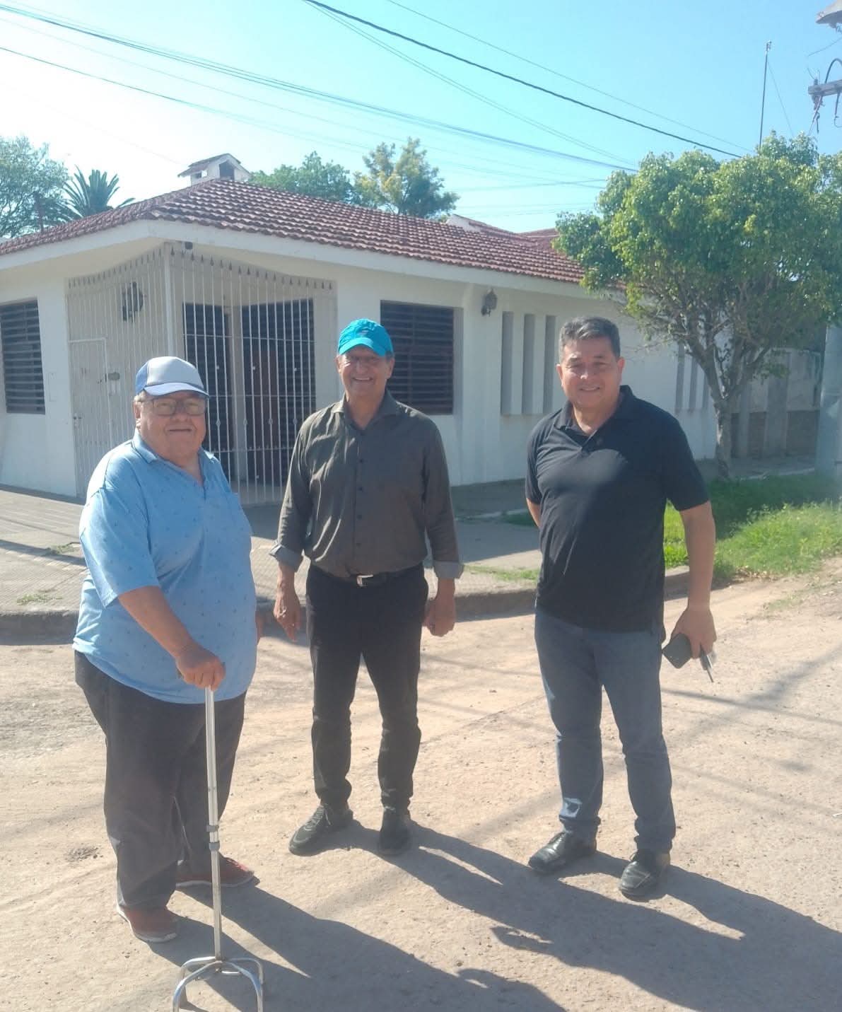 EL INTENDENTE PAPP SUPERVISÓ EL AVANCE DE LA OBRA DE PAVIMENTO EN CALLE DARWIN