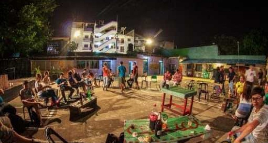 La provincia analiza flexibilizar eventos al aire y en espacios cerrados