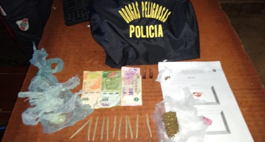 Villa &Aacute;ngela: LA DIVISI&Oacute;N DE DROGAS ALLANA UN DOMICILIO EN EL B&deg; AIPO Y SECUESTRA 29,4 Grs. DE MARIHUANA ENTRE OTROS ELEMENTOS