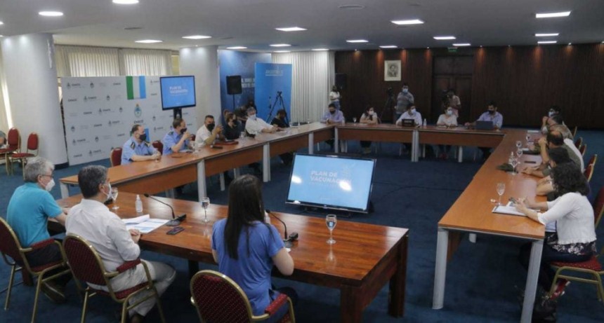 El gobierno present&oacute; el Plan Provincial de Vacunaci&oacute;n contra la COVID-19