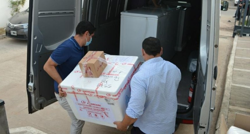 Inicia la vacunaci&oacute;n contra el Covid-19: &iquest;Cu&aacute;ntas dosis recibi&oacute; cada hospital?