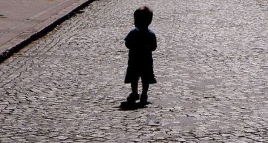 Villa &Aacute;ngela: EL PERSONAL POLICIAL LOGRAN ENCONTRAR A UN NI&Ntilde;O DE 3 A&Ntilde;OS QUE SE FUE DE SU CASA