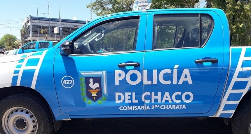 Charata: ROMPIERON EL VIDRIO DEL AUTO Y SE LLEVARON LA MOCHILA CON M&Aacute;S DE 2 MILLONES DE PESOS 