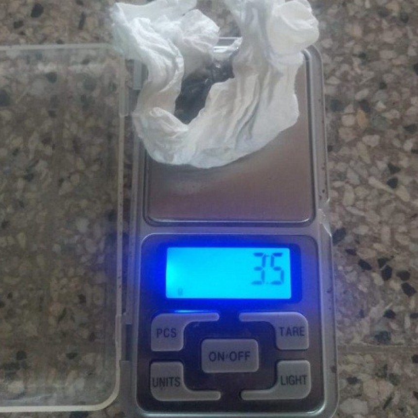 Villa &Aacute;ngela: DEMORAN A UN JOVEN CON 3.5 GRAMOS DE MARIHUANA EN LA TERMINAL DE &Oacute;MNIBUS